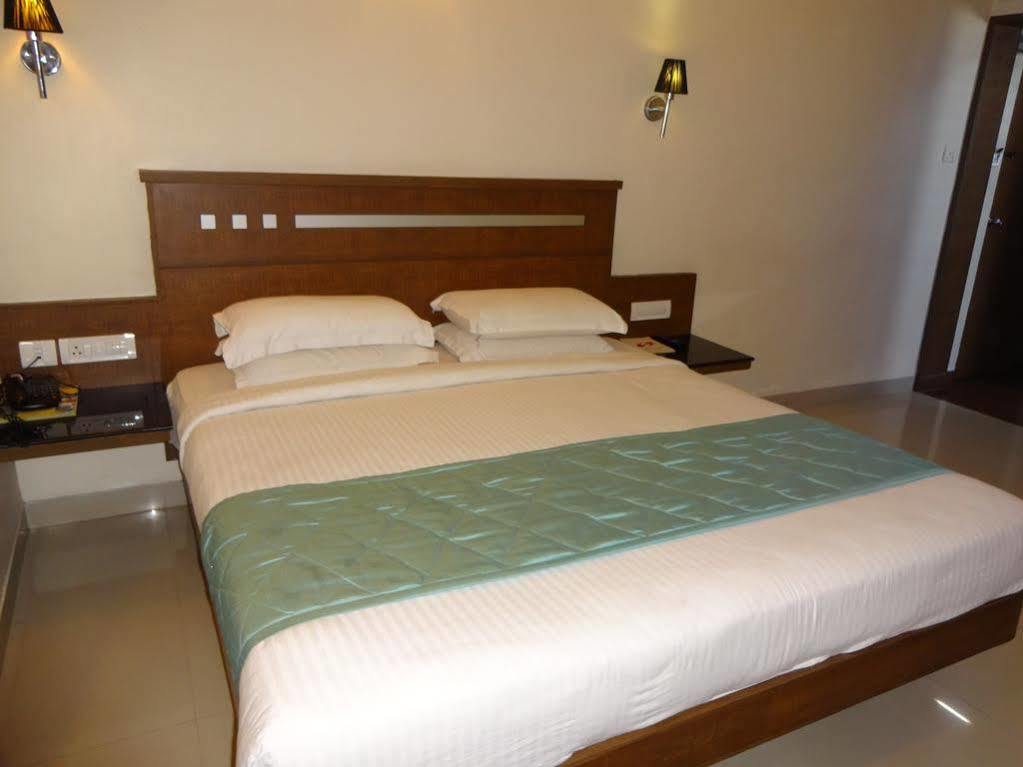 Super Capital O Grand Plaza Hotel Coimbatore Exterior photo