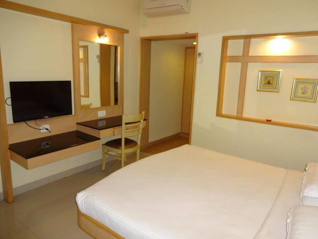Super Capital O Grand Plaza Hotel Coimbatore Exterior photo